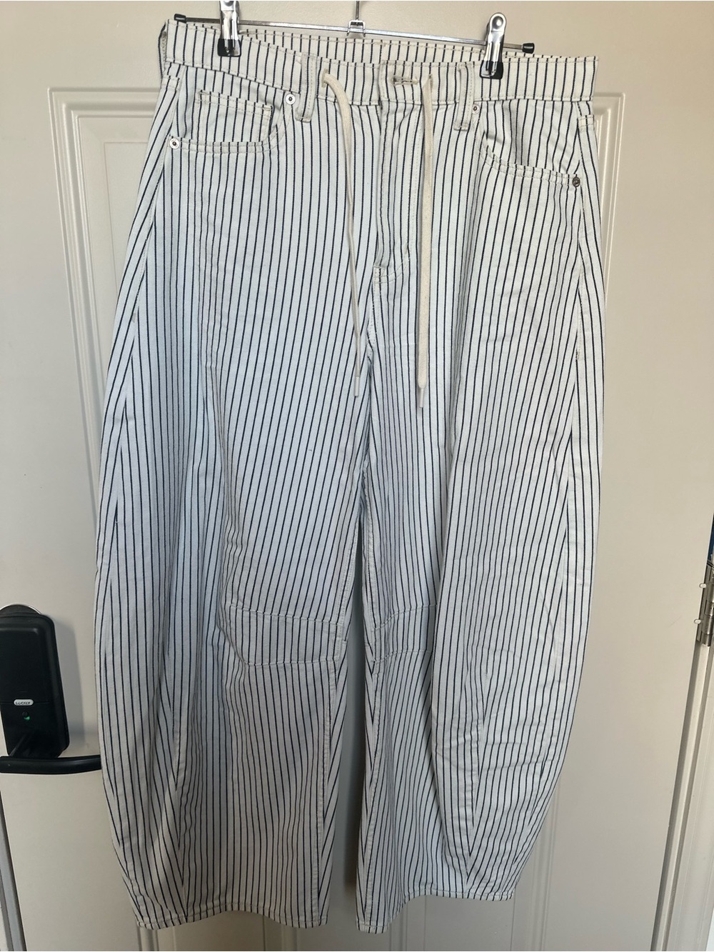 GAP Women’s Horse Shoe High Rise Barrel